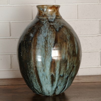 Vase 1 by Peter Rushforth